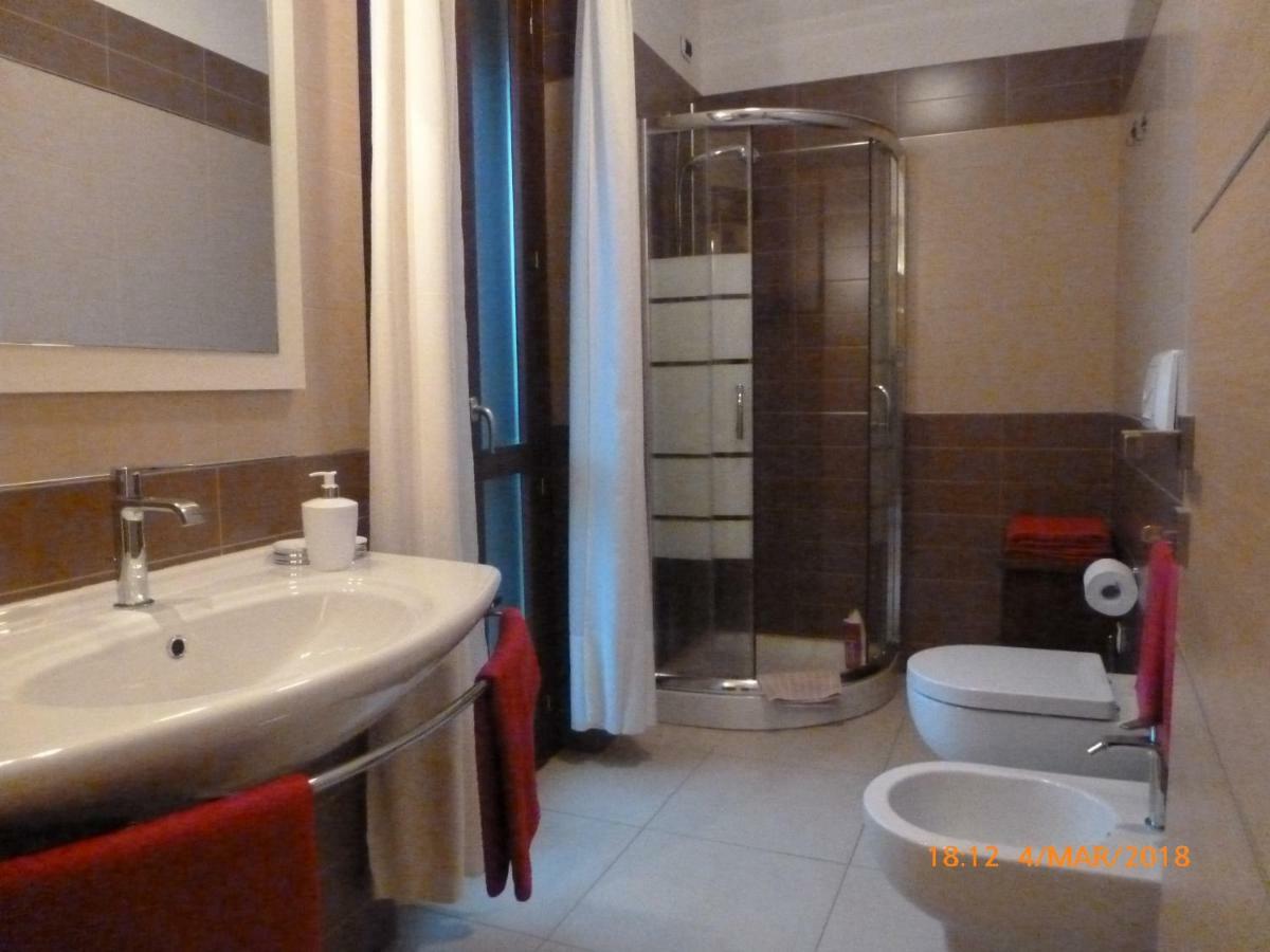 Emozioni D'Estate Bed & Breakfast Pula Exterior photo